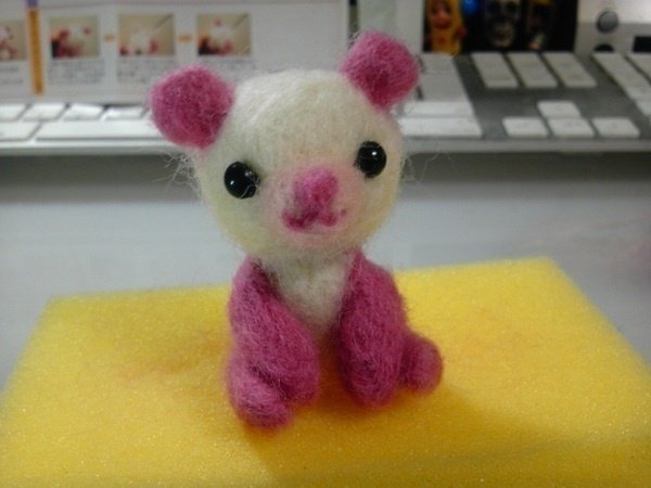 DIY with 100-Yen Shop Materials: How to Make a One-of-a-Kind Welcome Doll Using Daiso's Wool Felt 💕にて紹介している画像