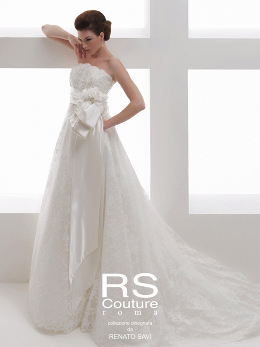 The Allure of 'R.E. Couture': A Romantic Italian Dress Brand Featuring Beautiful Lace♡にて紹介している画像