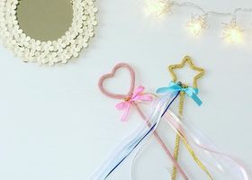 フラワーシャワーの代わりに、リボンのついたステッキをふりふりする演出〔リボンワンズ〕。最近はそのステッキが進化して、こんなに可愛くなってるって、知ってる？