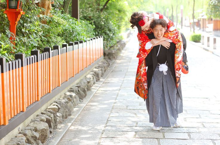4 Must-Have Traditional Japanese Accessories for a Perfect Pre-Wedding Photo Shoot with Him ♡にて紹介している画像