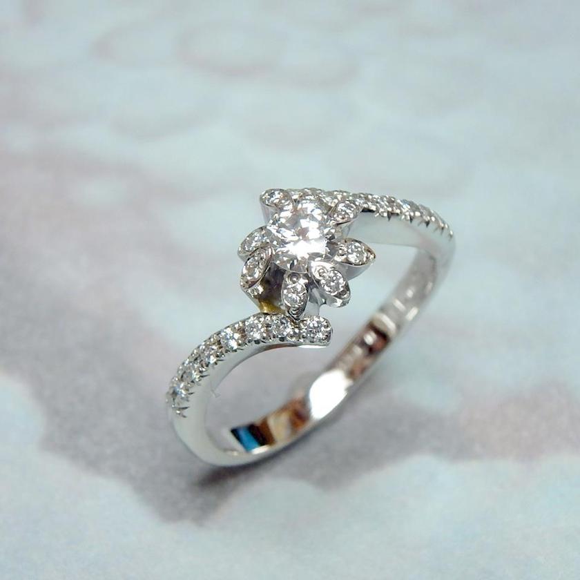 Perfectly Customizable: The Delicate and Adorable Rings of "shirokuma" ♡にて紹介している画像