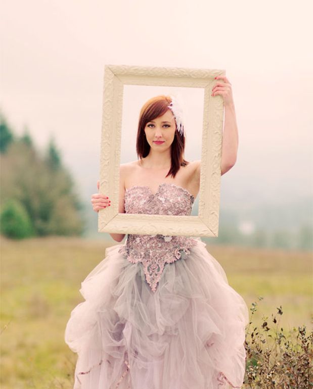 花嫁もブライズメイドも♡ラプンツェルみたいなラベンダーカラーが可愛いドレスをあつめましたにて紹介している画像