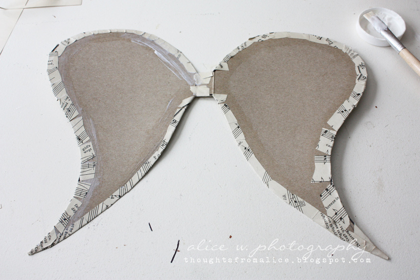 【Easy DIY】A Collection of Venue Decoration Items Made with Coffee Filters*にて紹介している画像