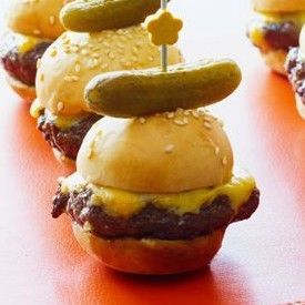 Everyone's Favorite ♡ A Collection of Burger Ideas that Will Make Guests Happy! ♡にて紹介している画像