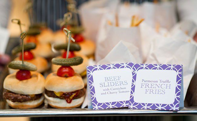 Everyone's Favorite ♡ A Collection of Burger Ideas that Will Make Guests Happy! ♡にて紹介している画像