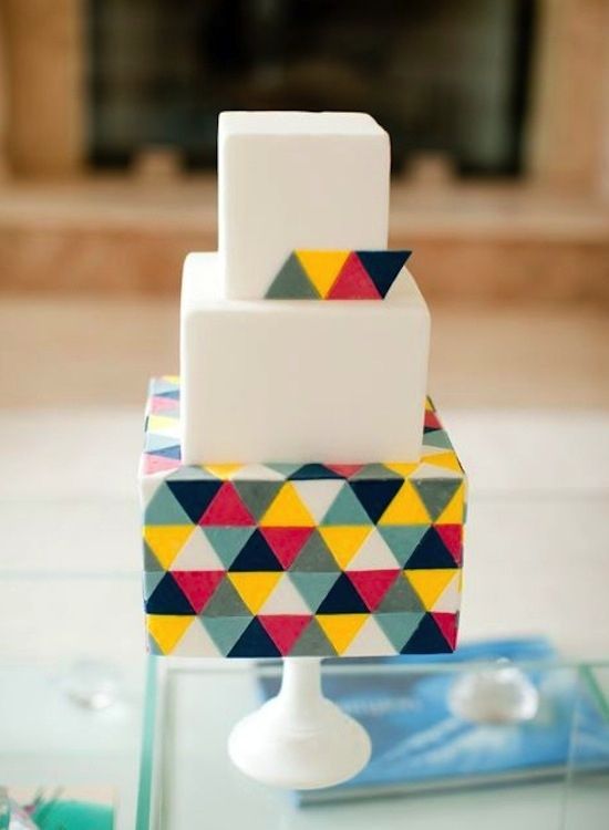 普通じゃつまらない！こわだりの模様がとっても素敵なウェディングケーキをあつめました♡にて紹介している画像