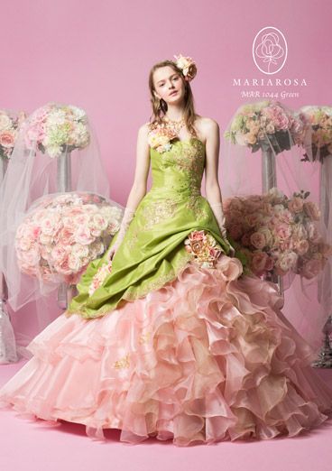 Charming Romantic Sweet Style: A Catalog of Cute Wedding Dresses and Coordination by "Maria Rosa" ♡にて紹介している画像