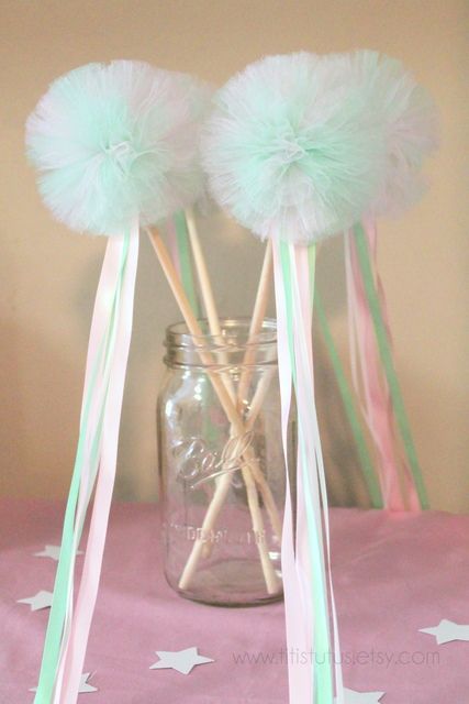 "Cute Fairy World: Tinkerbell-Themed Wedding Ideas Collection"にて紹介している画像