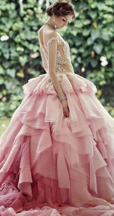 2016 Trend Colors: A Collection of Cute Dresses in "Rose Quartz & Serenity" ♡にて紹介している画像