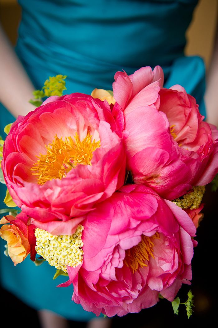 A Colorful Collection of Magnificent Peony Bouquets! ♡にて紹介している画像