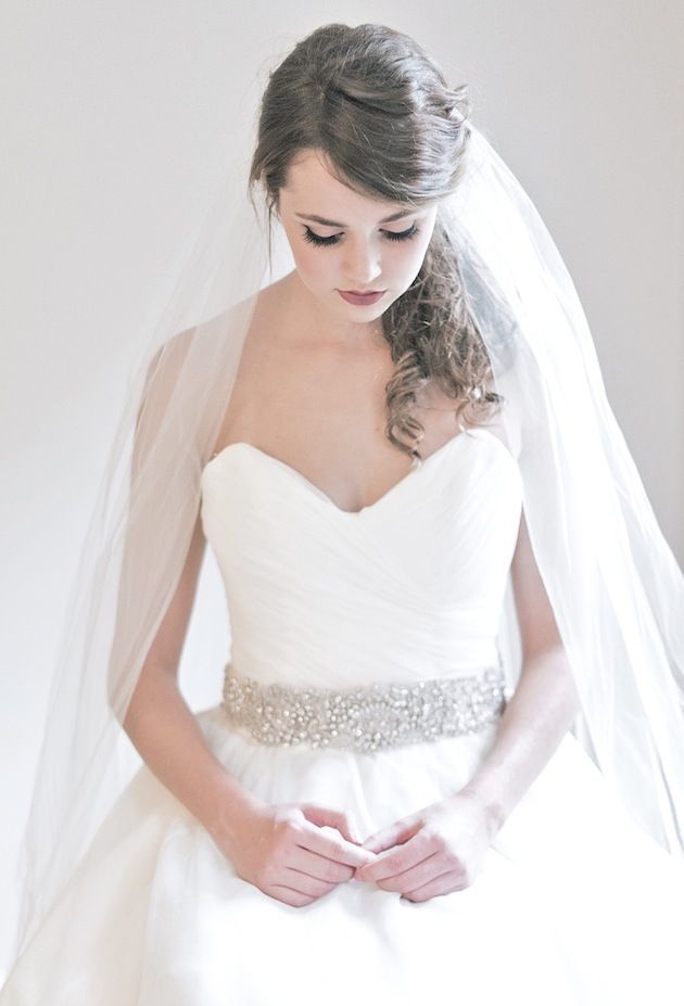 International Style: Add a Touch of Flair to Your Dress with Your Favorite Sash Belt!にて紹介している画像