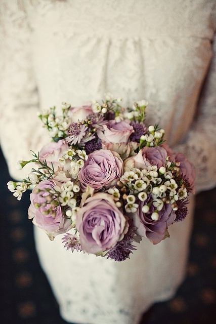Sophisticated and Elegant: "Purple Rose" Bouquet Collection ♡にて紹介している画像
