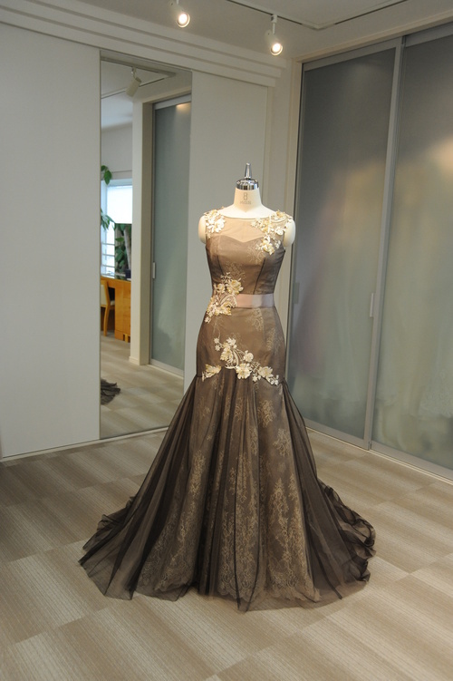 "Exquisite Dress Collection from 'Cantabella': A Showcase of Artisan Craftsmanship and Heartfelt Dedication from the Atelier in Komagome, Tokyo"にて紹介している画像