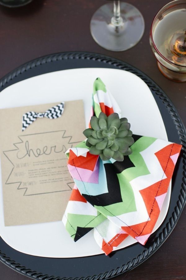 ビンテージ風の柄がロマンティック♡テーブルが華やぐナプキンcollectionにて紹介している画像