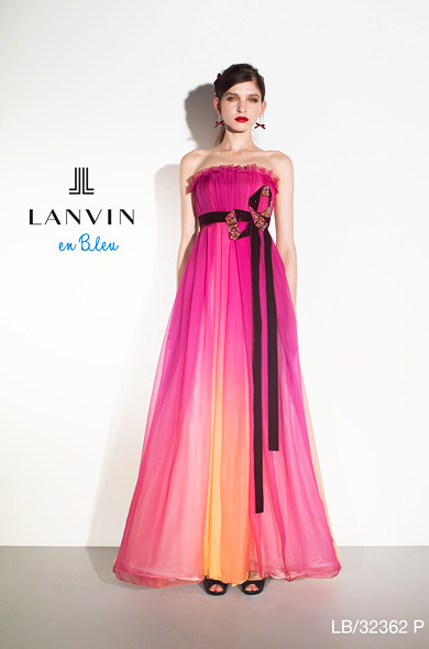 みんなをHAPPYにする♡レインボー・グラデーションドレスの人気カラードレス15選❀にて紹介している画像