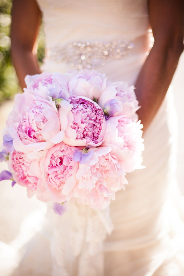 A Colorful Collection of Magnificent Peony Bouquets! ♡にて紹介している画像