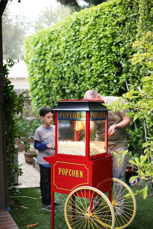 ヴィンテージPOPな雰囲気♡海外の結婚式では【ポップコーンメーカー】でおもてなしするのが人気らしい♡にて紹介している画像