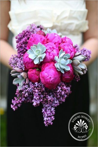 A Colorful Collection of Magnificent Peony Bouquets! ♡にて紹介している画像