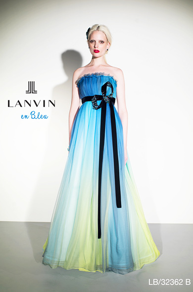 みんなをHAPPYにする♡レインボー・グラデーションドレスの人気カラードレス15選❀にて紹介している画像