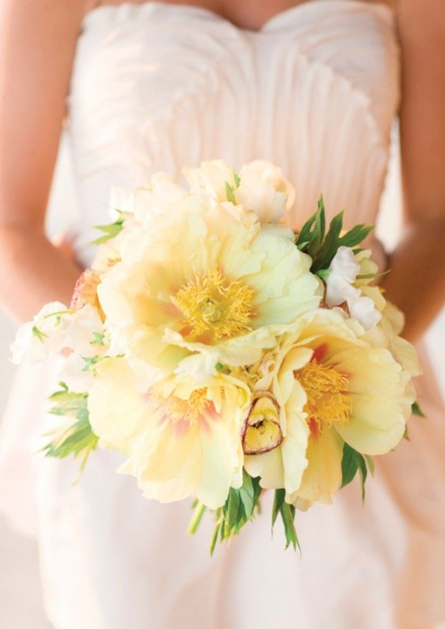 A Colorful Collection of Magnificent Peony Bouquets! ♡にて紹介している画像
