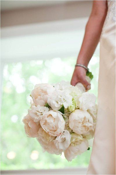 A Colorful Collection of Magnificent Peony Bouquets! ♡にて紹介している画像