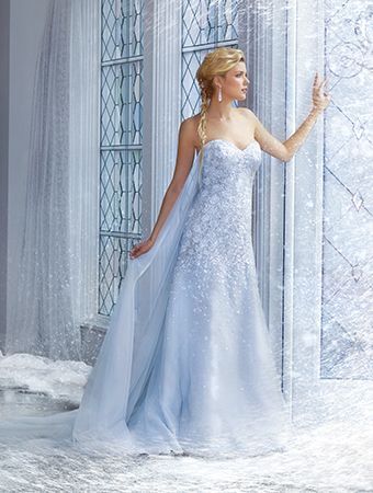 The Snow Queen ❅ 5 Key Points to Keep in Mind to Become a Bride Like Elsa from "Frozen" ♡にて紹介している画像