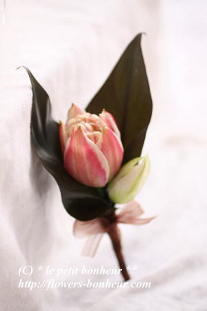 "Bring Spring Soon ♡ A Color-Coded Catalog of Adorable Fluffy Tulip Bouquets ♩"にて紹介している画像