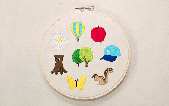 世界に一つだけ♡簡単に作れちゃう自分だけの《イニシャルハンカチ》DIYアイデア3選＊にて紹介している画像