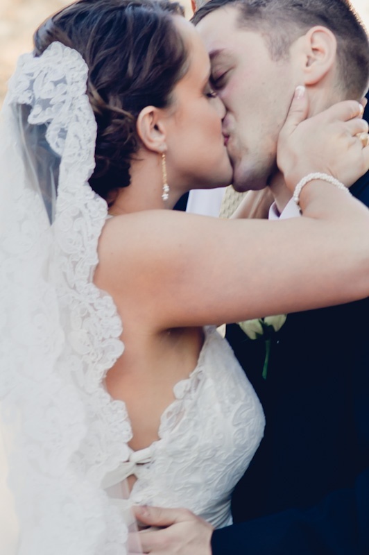 Love-filled Photos for Two: Captivating Wedding Shots that Convey Affection ♡にて紹介している画像