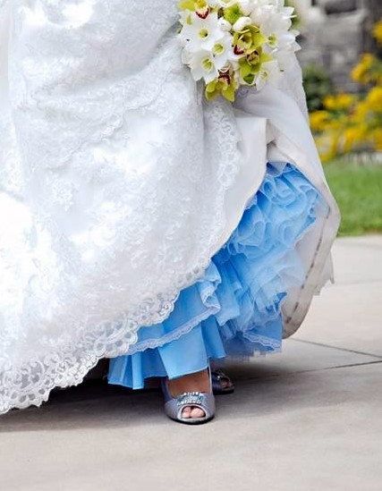 Where to Incorporate the Blue of Happiness? A Summary of Wedding Items and Places to Include Something Blue ♡にて紹介している画像