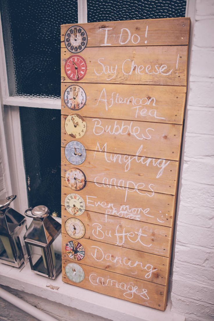 ＼タイムスケールはばっちり？／花嫁DIYマストアイテムの『ウェディングプログラム』のデザインまとめ♡にて紹介している画像