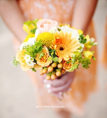 ハーブのいい香りで癒される♡清楚で可愛いカモミールの花束が素敵です♡にて紹介している画像