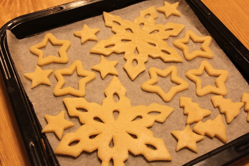 "Like Jewelry♡ The Sparkling and Adorable 'Stained Glass Cookies': A Popular Delight on SNS - How to Make Them!"にて紹介している画像