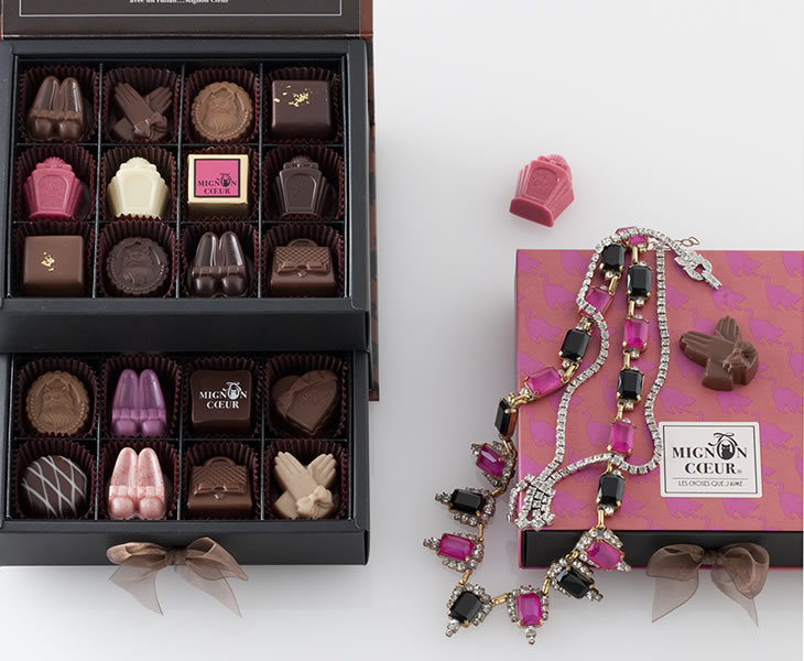 Valentine's Limited Edition Chocolate: Morozoff's 'Minion Court' is Adorably Toy-Like!にて紹介している画像