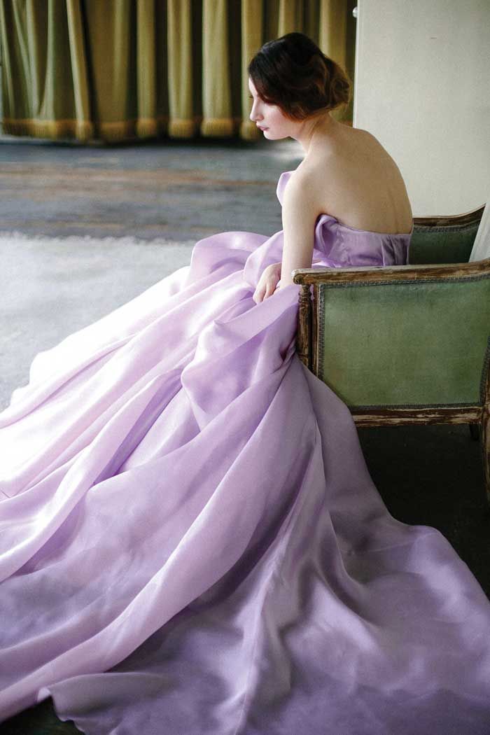Soft and Adorable ♡ A Romantic Collection of Lilac Wedding Dressesにて紹介している画像