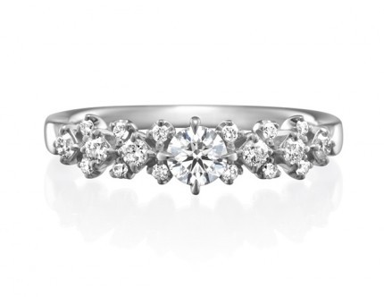 Check Out the Disney Collection from Bridal Ring Boutique "deux et deux," Born from 4℃! ♡にて紹介している画像