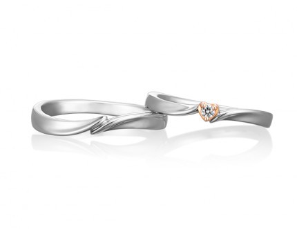 Check Out the Disney Collection from Bridal Ring Boutique "deux et deux," Born from 4℃! ♡にて紹介している画像