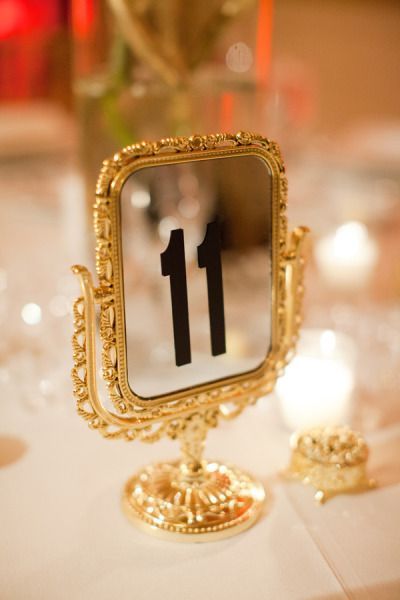 Ideal Inspiration: Wedding Decoration Ideas Using Mirrors from the Versailles Hall of Mirrors ♩にて紹介している画像