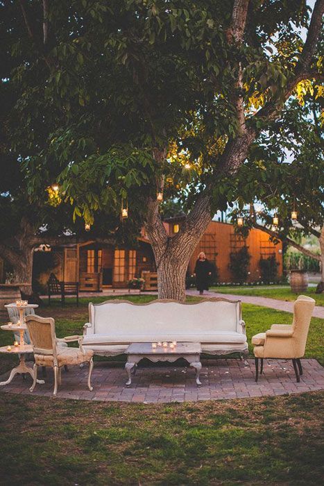 Create a Relaxing Space with a Cozy Sofa for Your Guests to Unwind! ♡にて紹介している画像