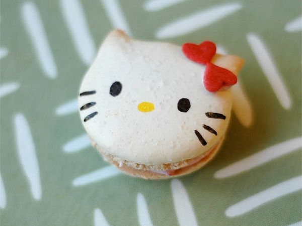 "Heartfelt Cutness: Adorable 'Decorated Macarons' Perfect for Petite Gifts!"にて紹介している画像