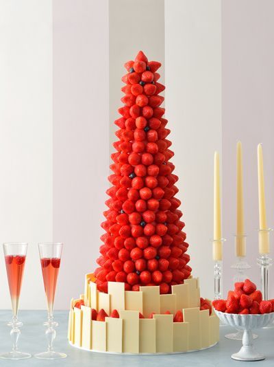 With This, You Can Create an Adorable Space! 8 Irresistible "Fruit Towers" ✨にて紹介している画像
