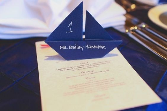 "Cozy Japanese Weddings: A Collection of 'Origami' Items to Enhance Your Table Set"にて紹介している画像