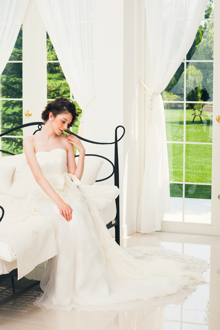 "Four Dress Shops Where You Can Request Your One-of-a-Kind Custom-Made Dress ♡"にて紹介している画像