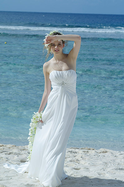 "Four Dress Shops Where You Can Request Your One-of-a-Kind Custom-Made Dress ♡"にて紹介している画像