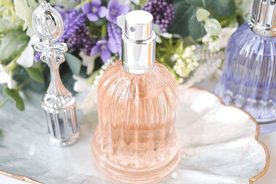 幸せを奏でる香水という噂♡『パルフェタムール』は花嫁さんにぴったりかも♩にて紹介している画像