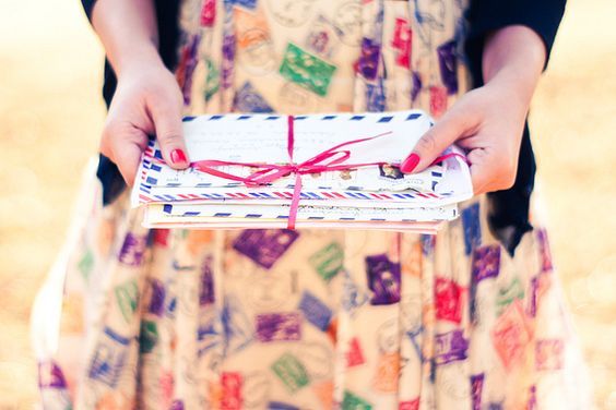 "Key Points to Consider When Sending Invitations: Beyond Just Design – The Importance of Postage and Timing"にて紹介している画像