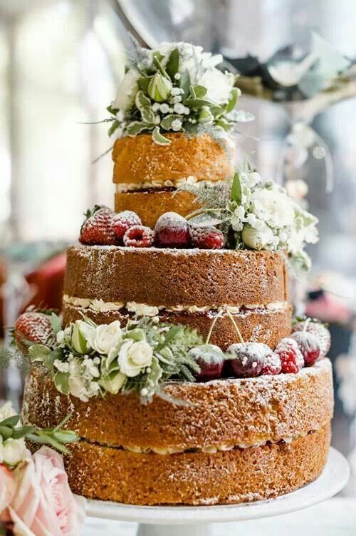 Stylishly Exposed Sponge: 10 Playful Naked Cakes Inspired by International Brides ♡にて紹介している画像
