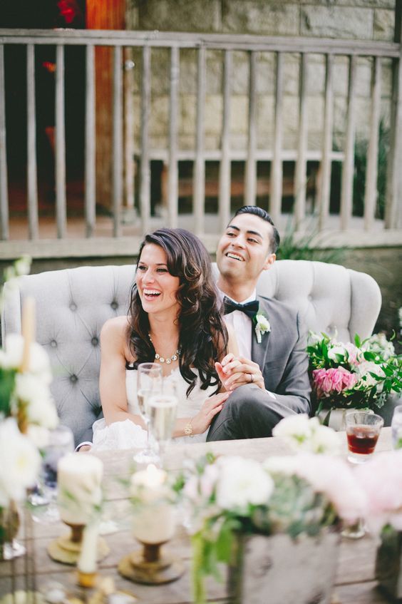 《聚焦上半身♡ 高砂席上也能展现魅力的礼服选择技巧汇总》にて紹介している画像