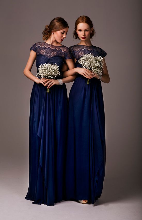 "Chic and Cute Invitation Dresses: A Collection of Navy-Colored Dresses!"にて紹介している画像
