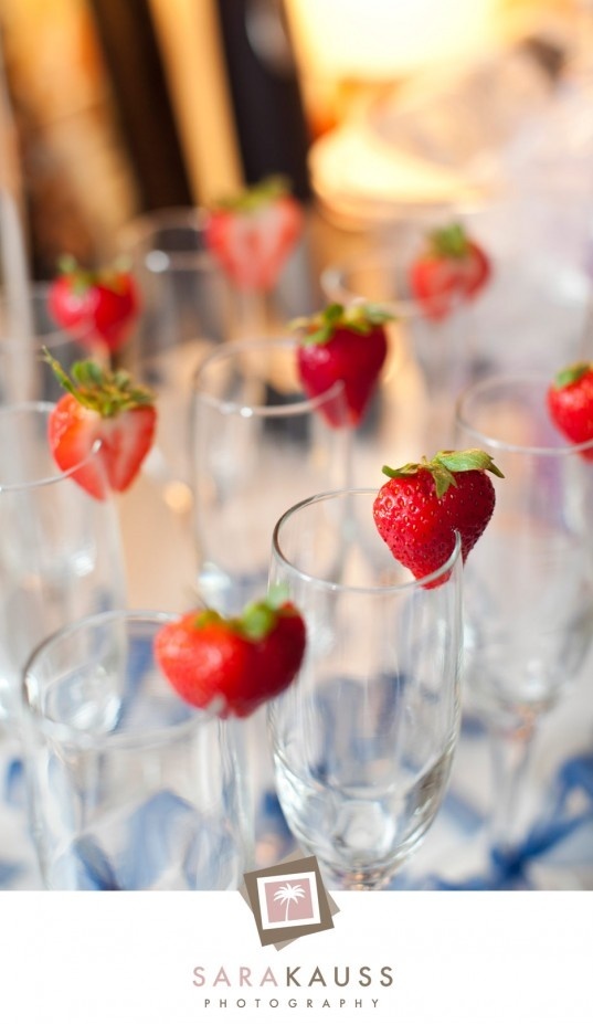 Cute and Adorable: Delightful Strawberry Drinks for a Charming Welcome!にて紹介している画像